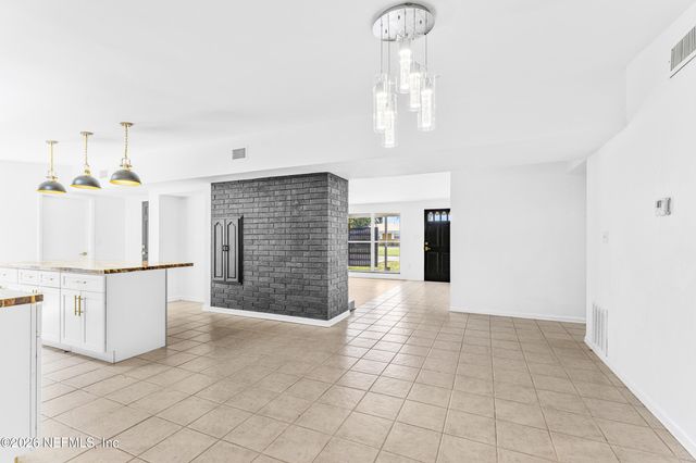 160 RIVER Drive, East Palatka, FL 32131