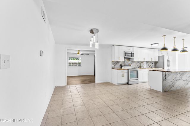 160 RIVER Drive, East Palatka, FL 32131