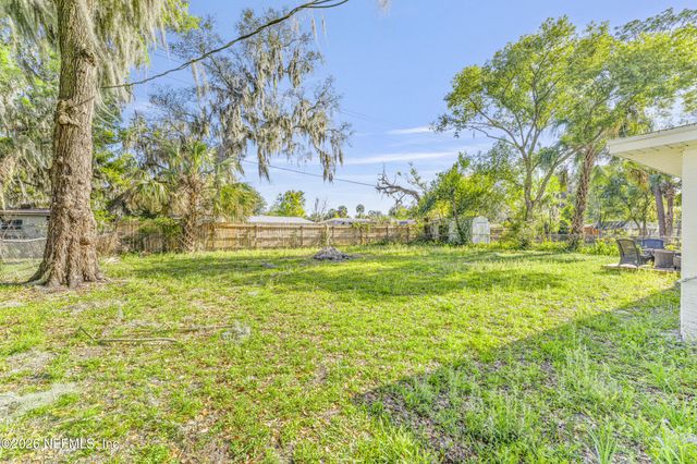 160 RIVER Drive, East Palatka, FL 32131