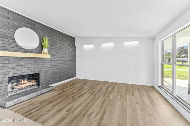 160 RIVER Drive, East Palatka, FL 32131