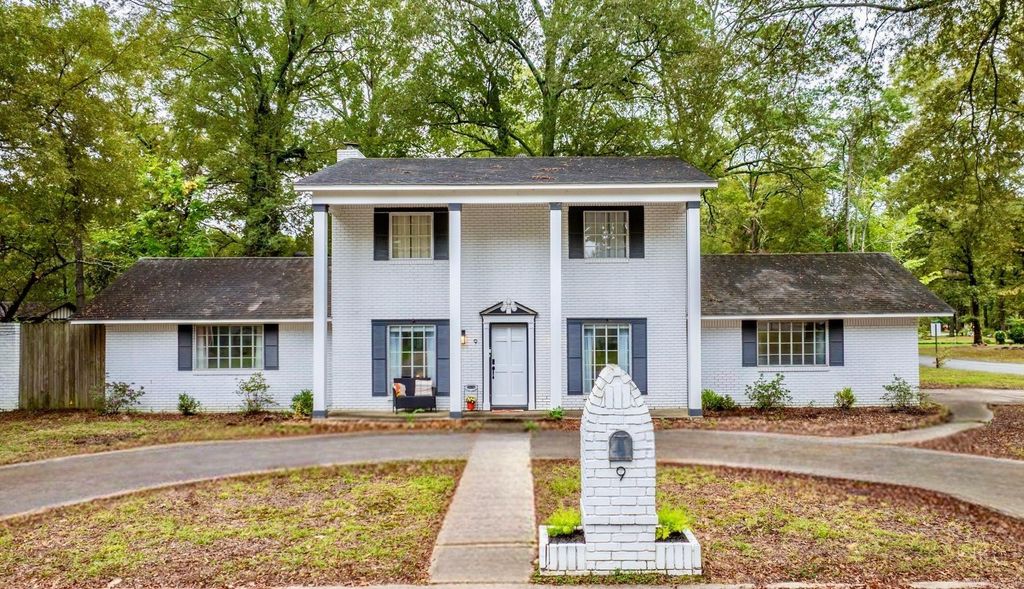 9 Smoking Oaks Road, Conway, AR 72034