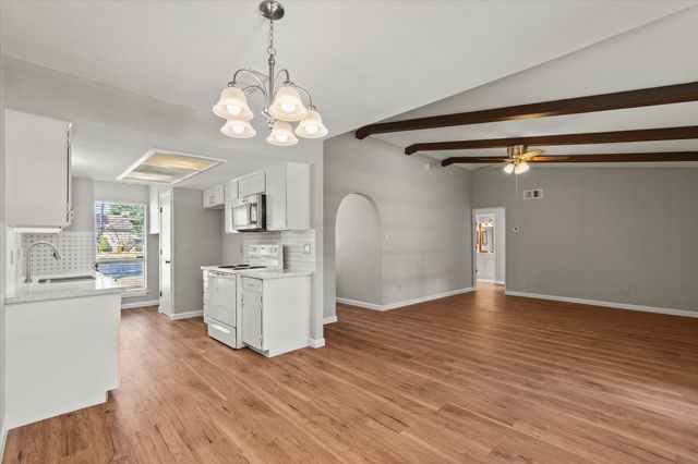 900 Wandering Way Drive, Allen, TX 75002