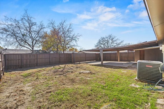 900 Wandering Way Drive, Allen, TX 75002