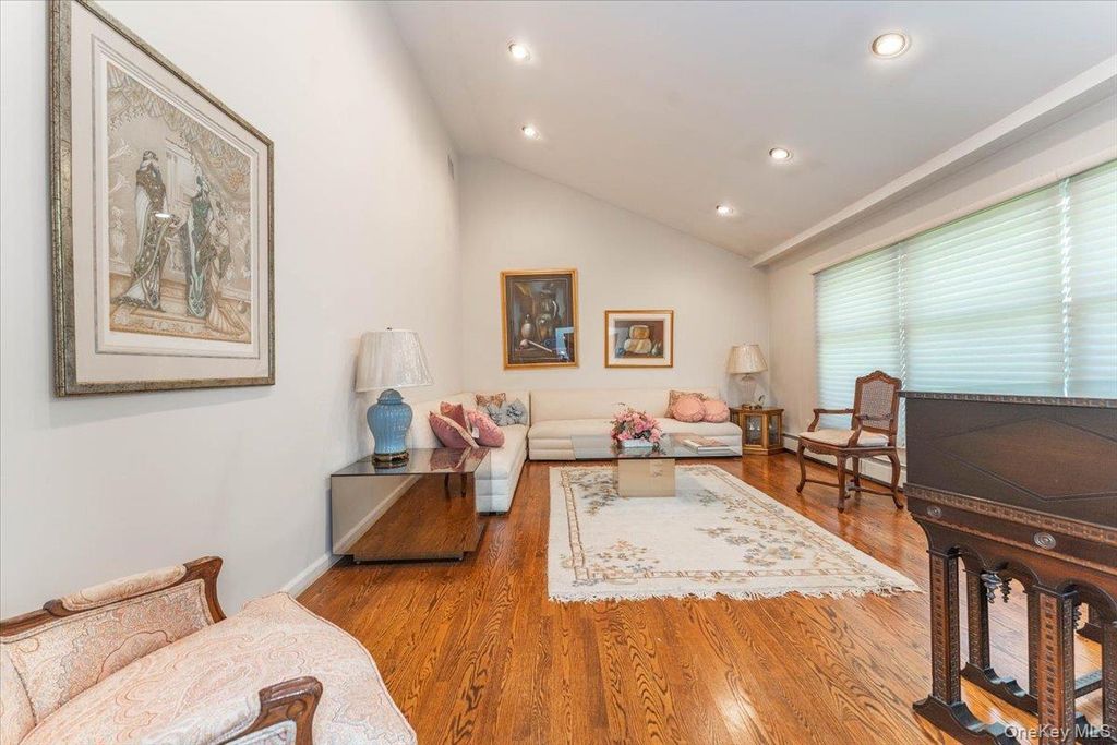 899 Green Place, Woodmere, NY 11598 — photo 4