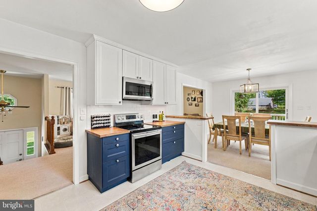 5483 BEACH RD, Midland, VA 22728