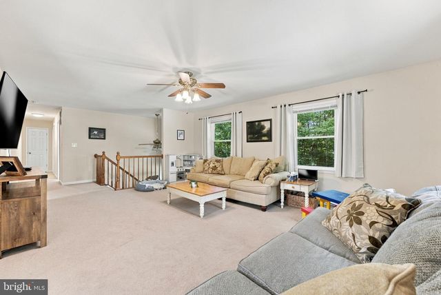 5483 BEACH RD, Midland, VA 22728