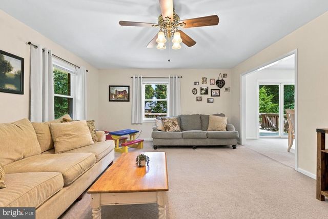 5483 BEACH RD, Midland, VA 22728