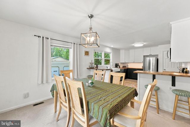 5483 BEACH RD, Midland, VA 22728