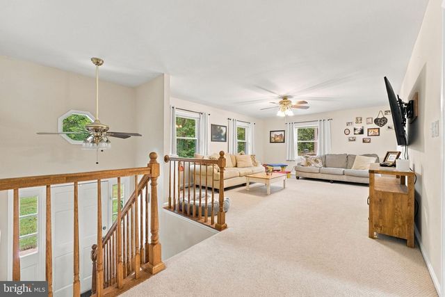 5483 BEACH RD, Midland, VA 22728