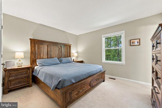 5483 BEACH RD, Midland, VA 22728