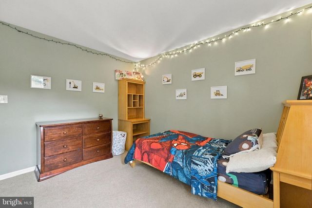 5483 BEACH RD, Midland, VA 22728