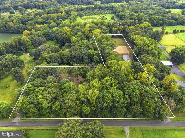5483 BEACH RD, Midland, VA 22728