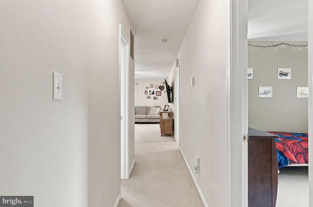 5483 BEACH RD, Midland, VA 22728