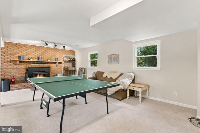 5483 BEACH RD, Midland, VA 22728
