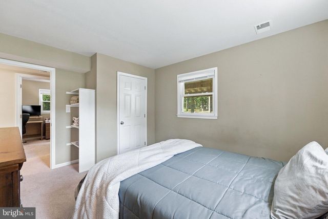 5483 BEACH RD, Midland, VA 22728