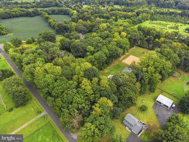 5483 BEACH RD, Midland, VA 22728