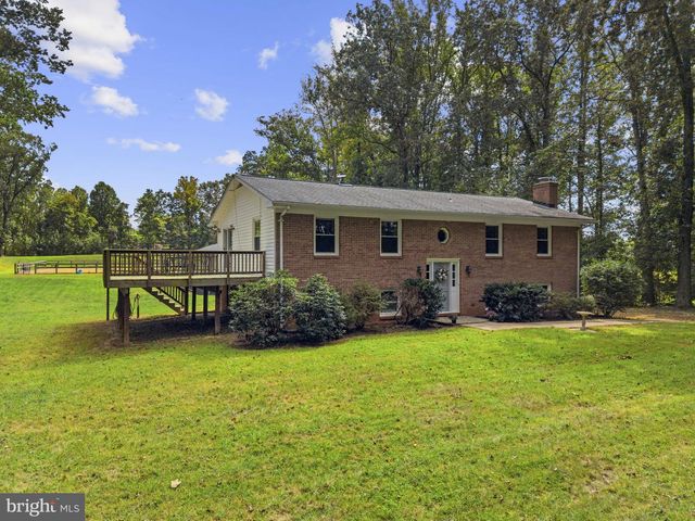 5483 BEACH RD, Midland, VA 22728