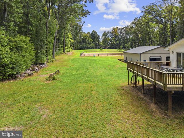 5483 BEACH RD, Midland, VA 22728