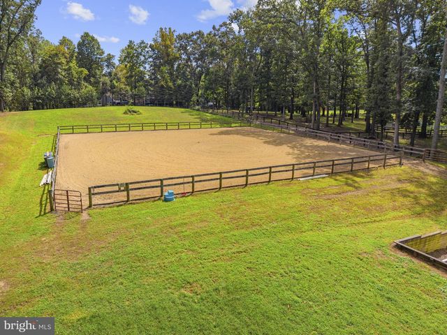 5483 BEACH RD, Midland, VA 22728