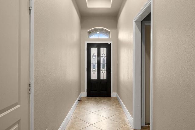 110 Logan Pass Court, Montgomery, TX 77316