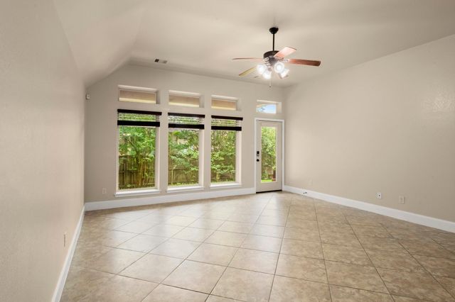 110 Logan Pass Court, Montgomery, TX 77316