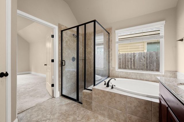 110 Logan Pass Court, Montgomery, TX 77316