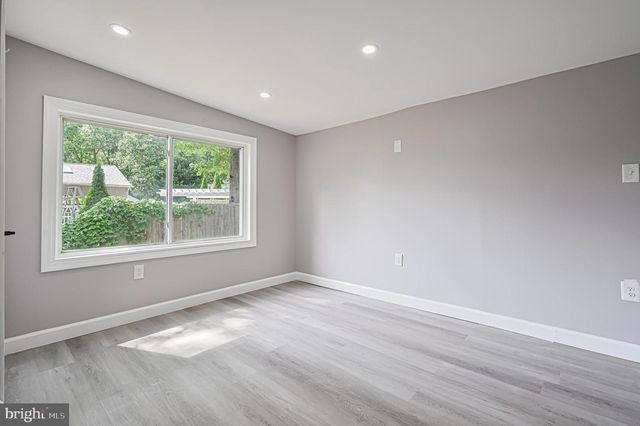 2722 SUNSET AVE, Williamstown, NJ 08094