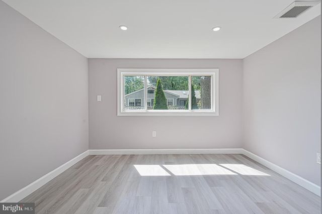 2722 SUNSET AVE, Williamstown, NJ 08094