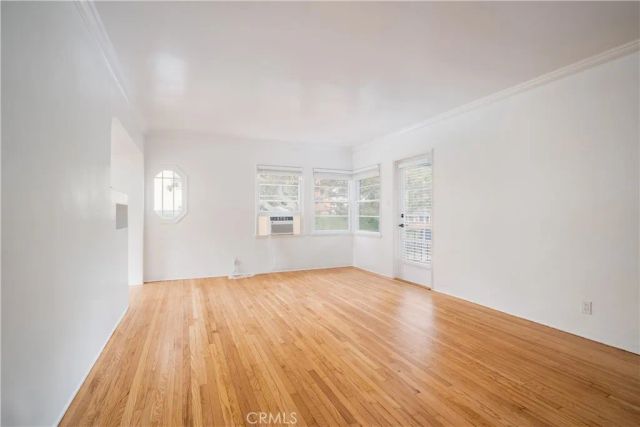265 N Swall Drive, Beverly Hills, CA 90211