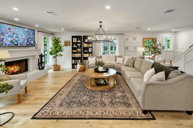 140 April Waters Drive W, Conroe, TX 77356