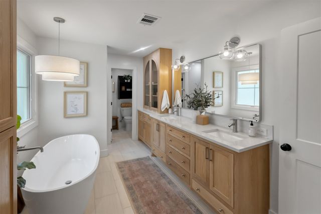 140 April Waters Drive W, Conroe, TX 77356