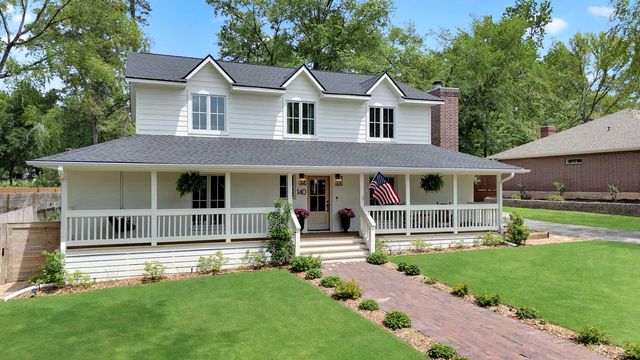 140 April Waters Drive W, Conroe, TX 77356