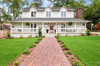 140 April Waters Drive W, Conroe, TX 77356