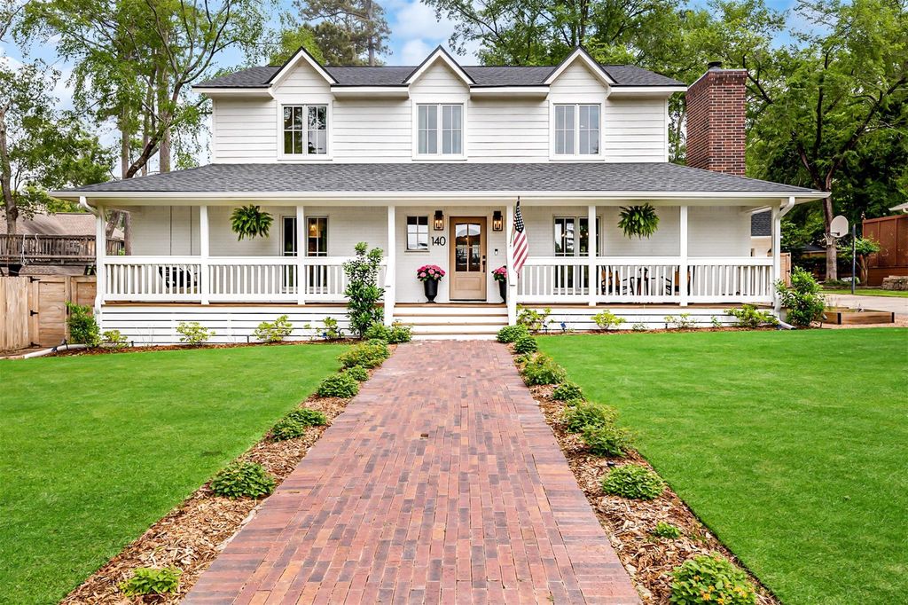 140 April Waters Drive W, Conroe, TX 77356