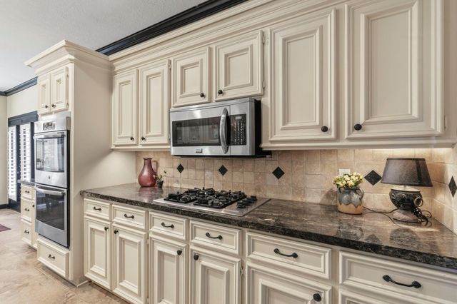 4610 Lake Village Drive, Fulshear, TX 77441