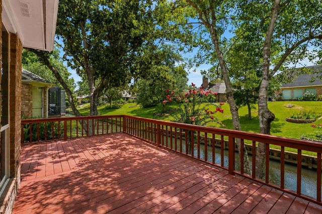 4610 Lake Village Drive, Fulshear, TX 77441