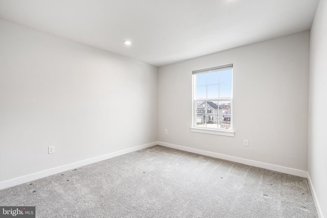 1079 WOODMONT LN, Catasauqua, PA 18032