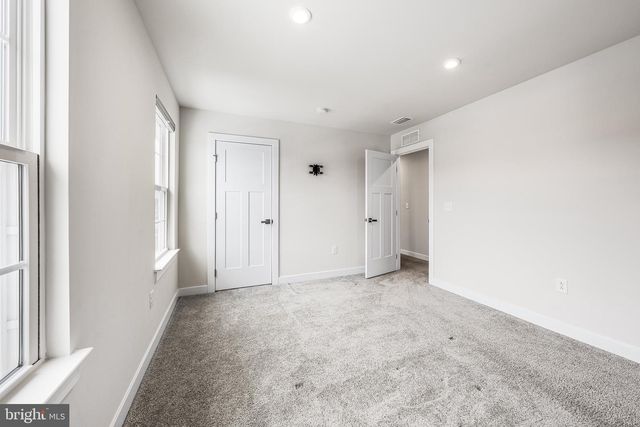 1079 WOODMONT LN, Catasauqua, PA 18032