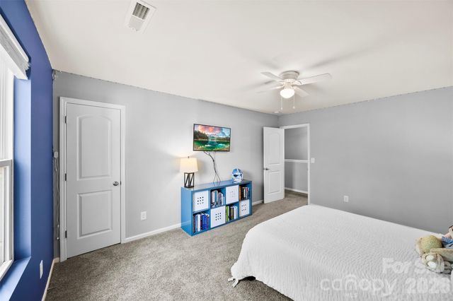 5045 Ashley Place Drive, Bessemer City, NC 28016