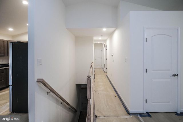 928 HIGH TOP RD, Linden, VA 22642