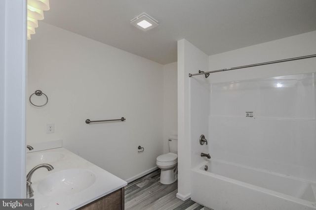 928 HIGH TOP RD, Linden, VA 22642