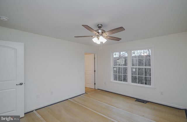 928 HIGH TOP RD, Linden, VA 22642