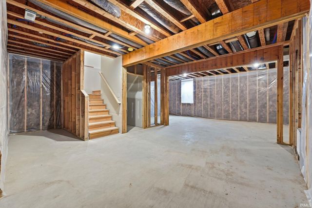 1208 Arthur Heights Drive, Fort Wayne, IN 46818