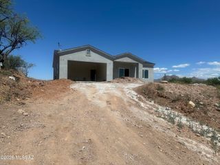 380 Polo Ct., Rio Rico, AZ 85648