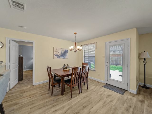 2040 Old Glory Lane, Heartland, TX 75126