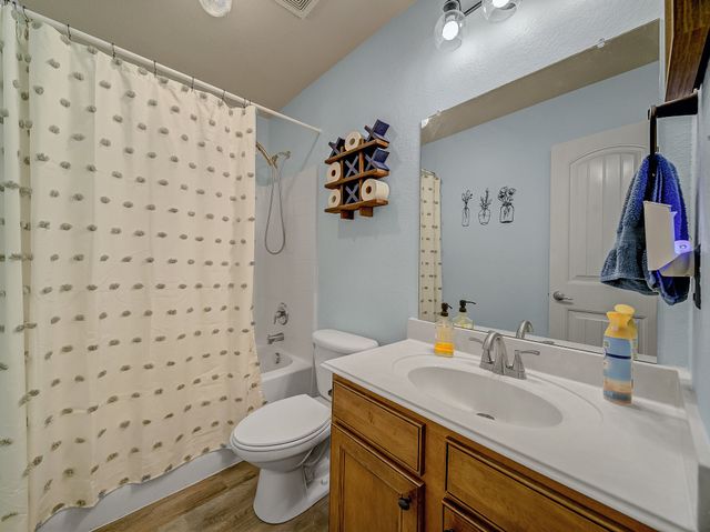 2040 Old Glory Lane, Heartland, TX 75126