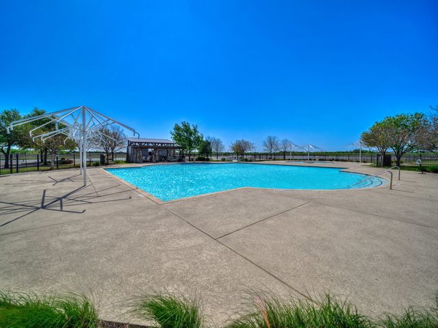 2040 Old Glory Lane, Heartland, TX 75126