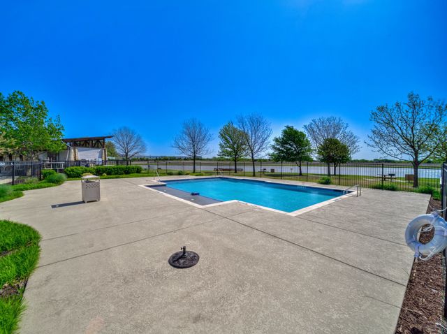 2040 Old Glory Lane, Heartland, TX 75126