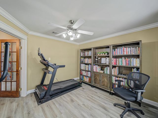 2040 Old Glory Lane, Heartland, TX 75126