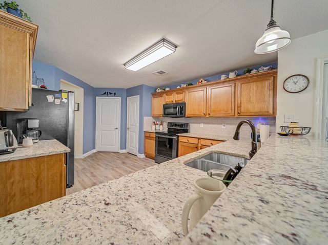 2040 Old Glory Lane, Heartland, TX 75126